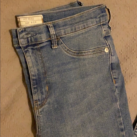 NWOT Free People Stretch Skinny Jeans - Picture 2 of 3